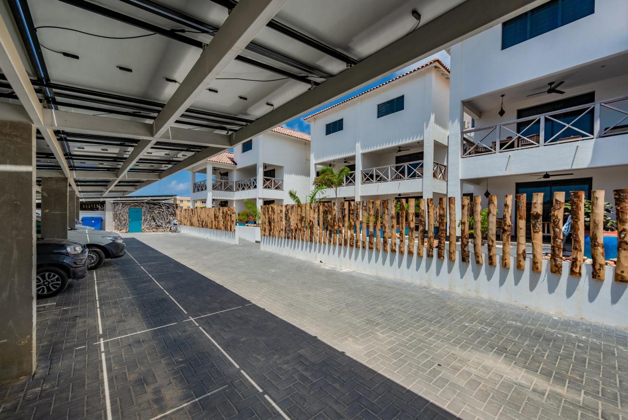 Bloozz Resort Bonaire Kralendijk  Exterior photo